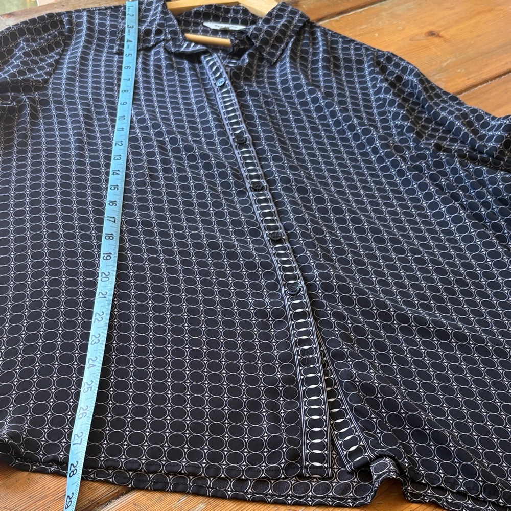 Max Studio 2X Black White Geometric Blouse Button Front Plus Size Top - Picture 10 of 10